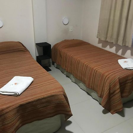 Hotel Plaza Italia Zárate Kültér fotó